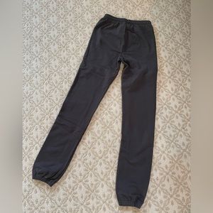 Skims dark gray cotton jogger.